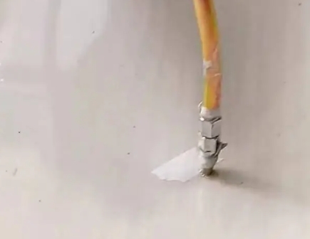 洋县瓷砖空鼓维修公司专业解答在瓷砖铺贴过程中，如果使用的砂料过粗（如全部使用了粗砂），可能会导致以下问题